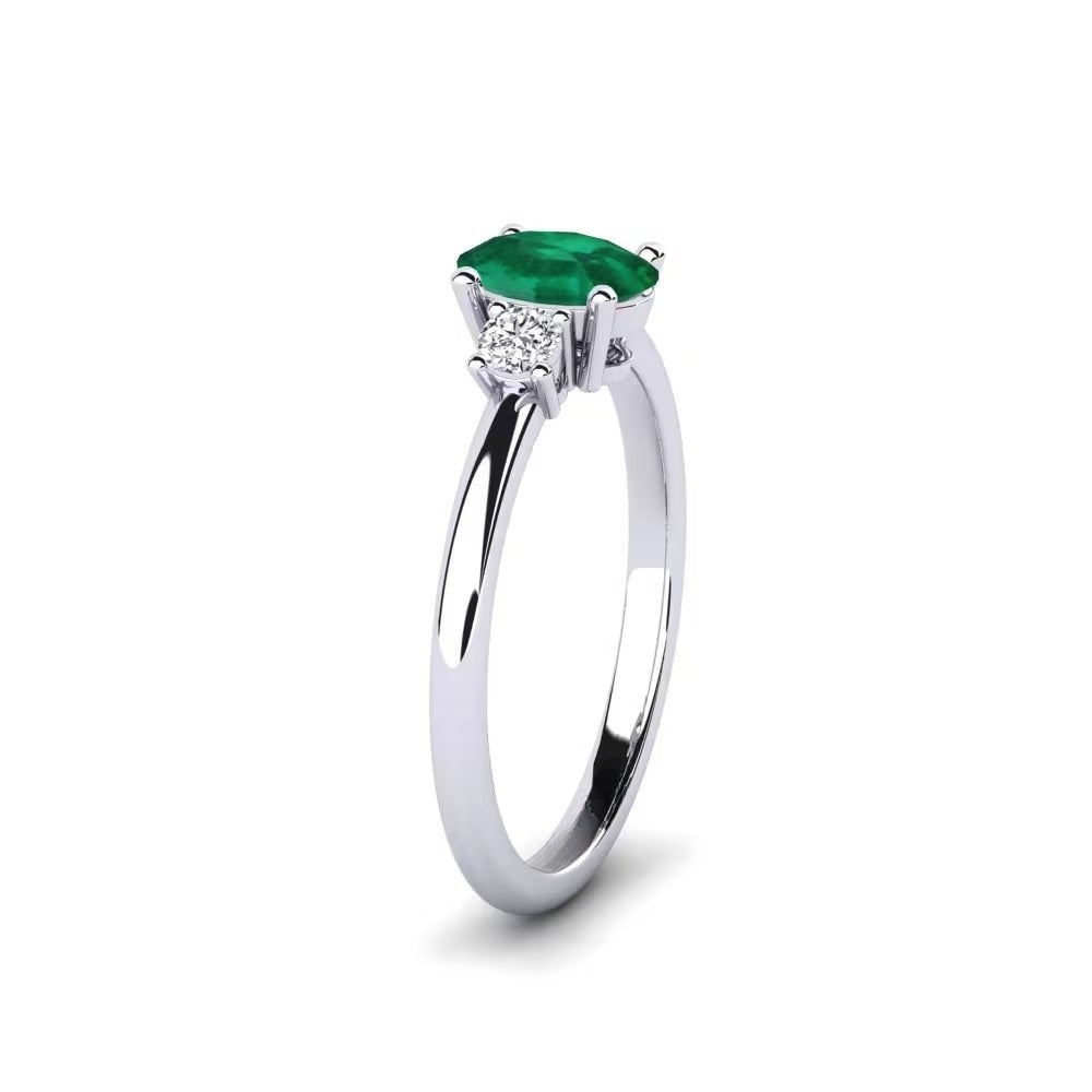 Nature Emerald Three Stone Design Ring