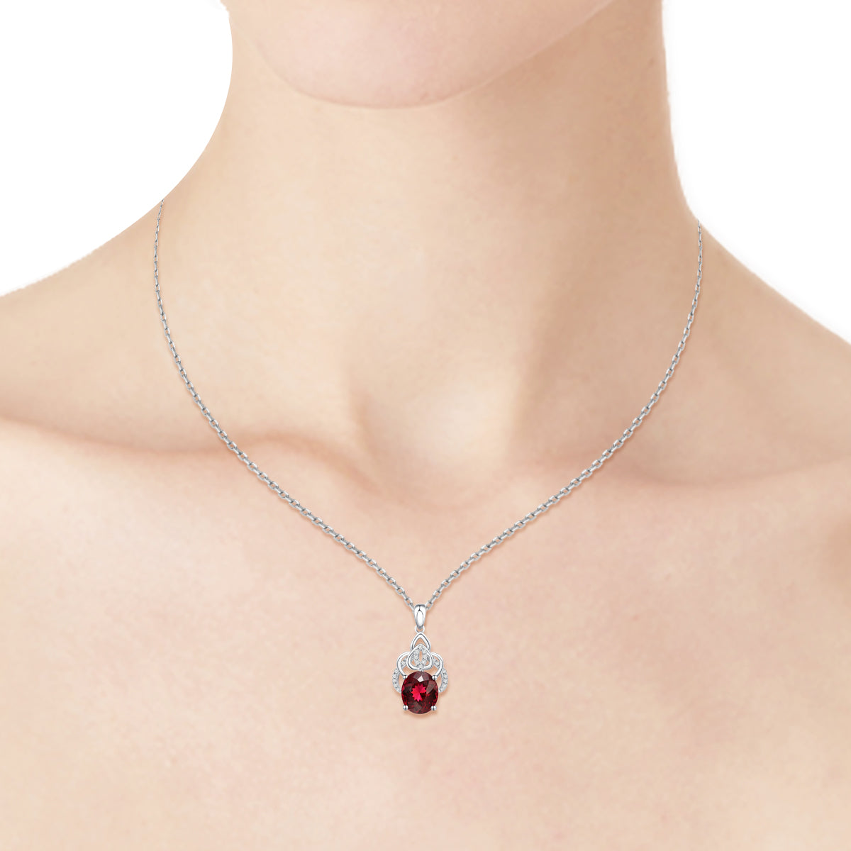 Nature Garnet Pendant With Diamond