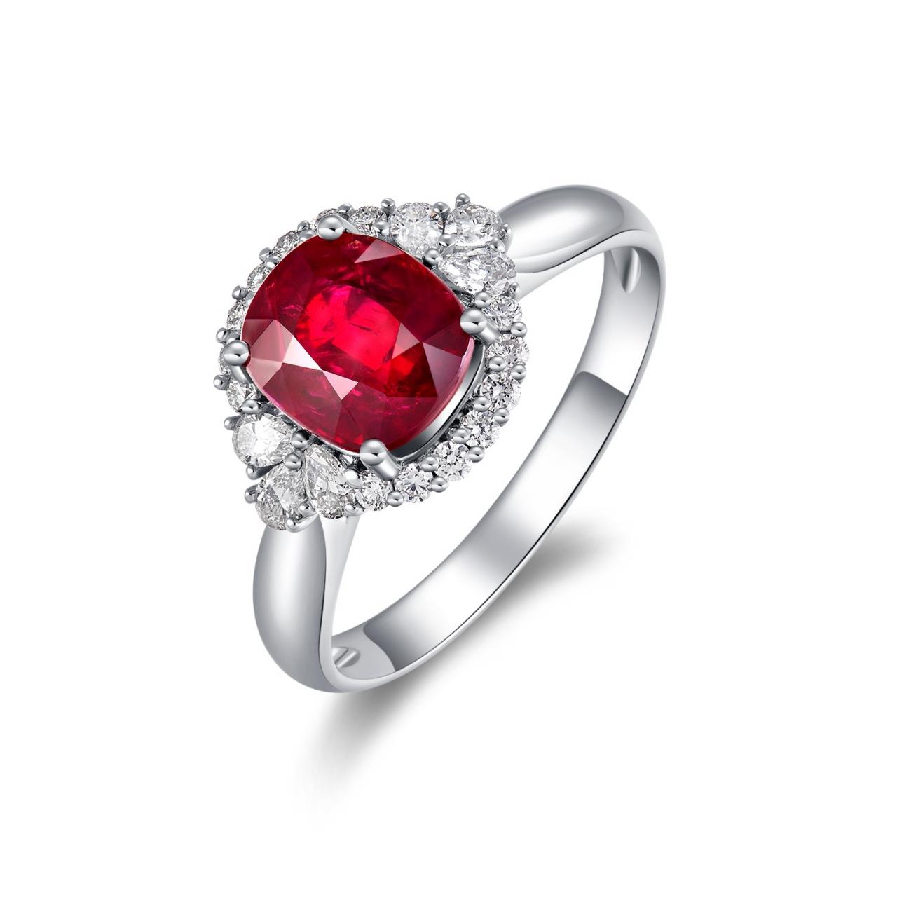 2.25Carat Pigeon Blood Ruby Ring Set with 18K White Gold and Diamond