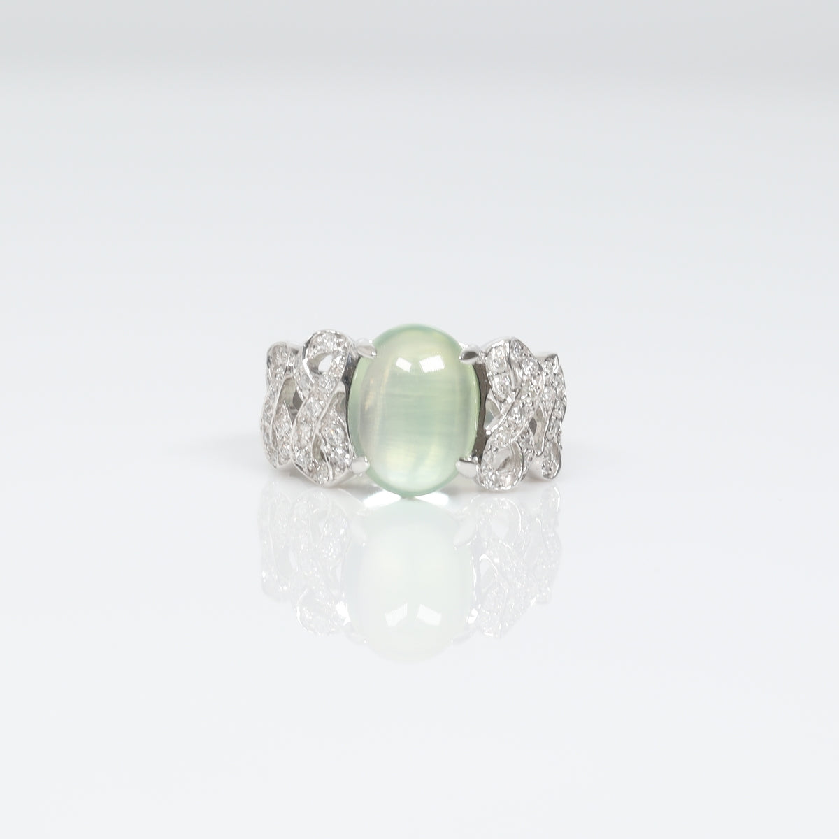 4.377ct Cabochon Water Green Prehnite Ring