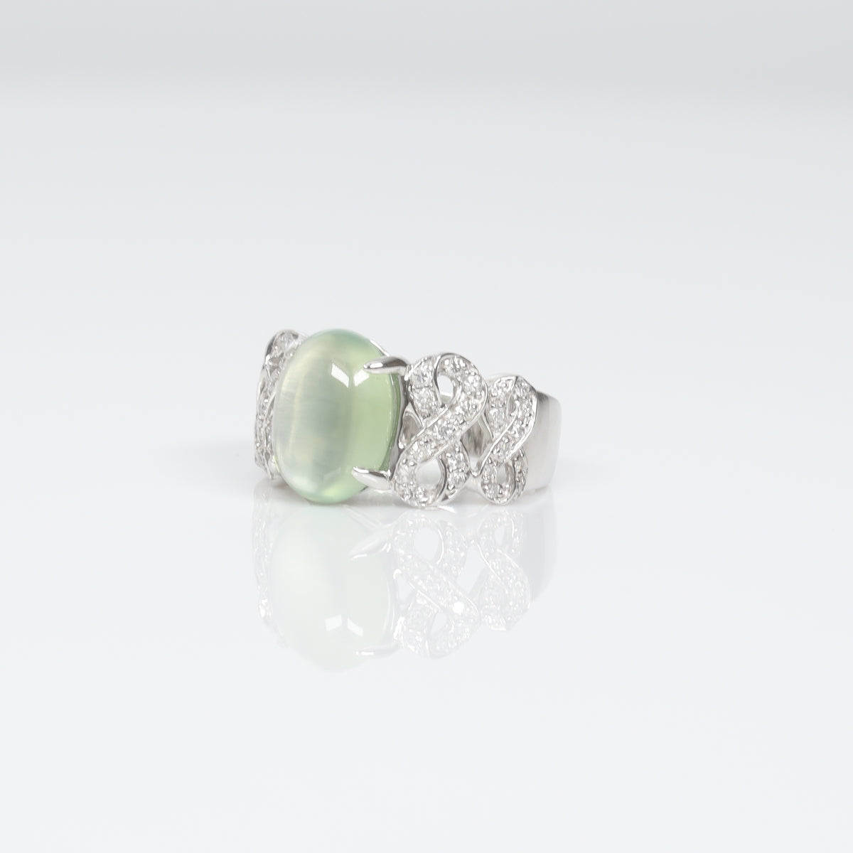 4.377ct Cabochon Water Green Prehnite Ring