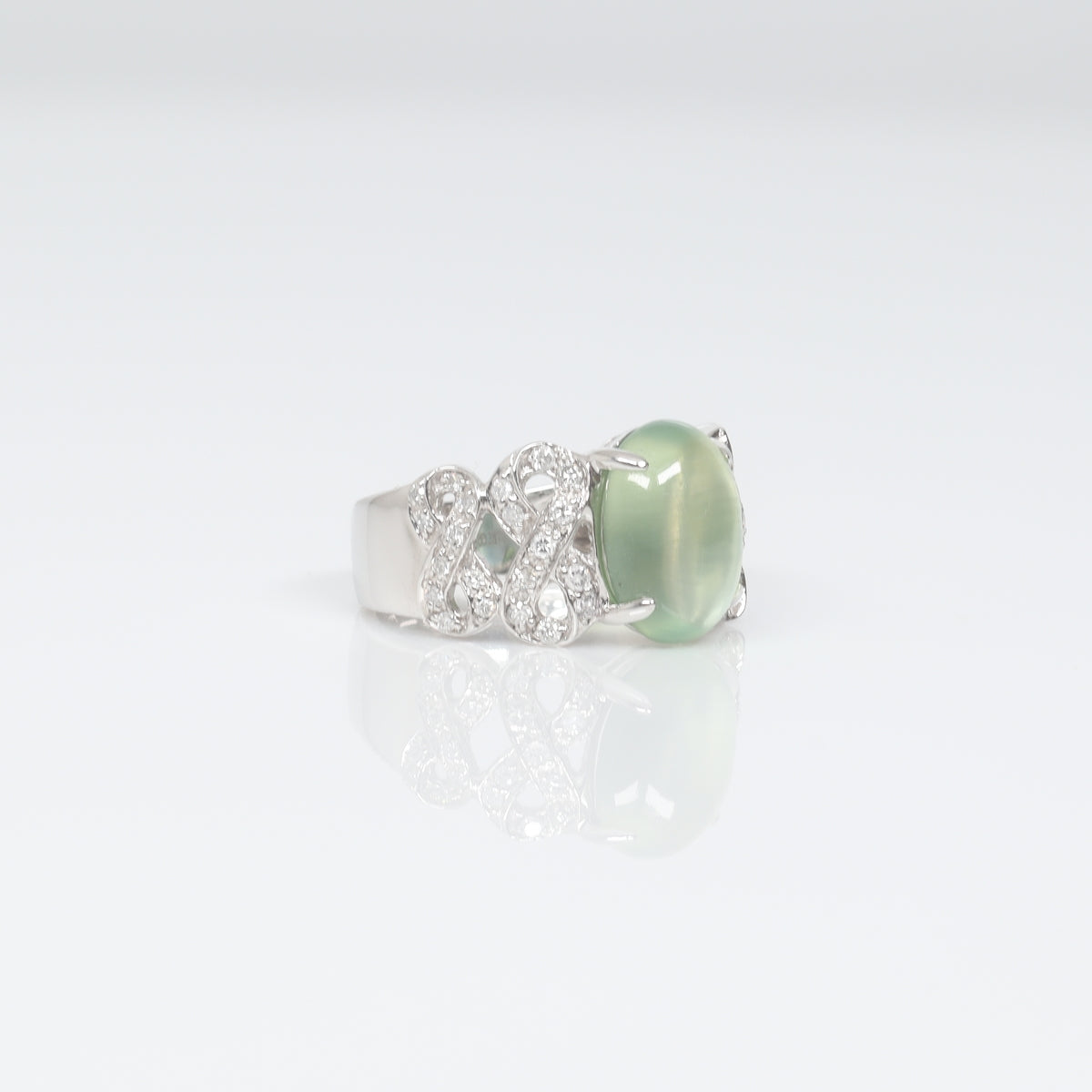 4.377ct Cabochon Water Green Prehnite Ring