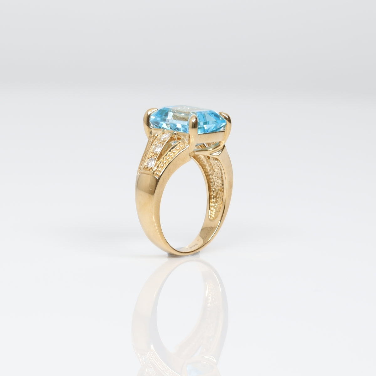 7.98ct Octagon Sky Blue Topaz Ring